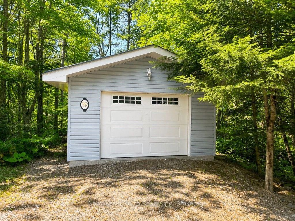 98 West Ham Lake Road • Killarney, ON photo 21