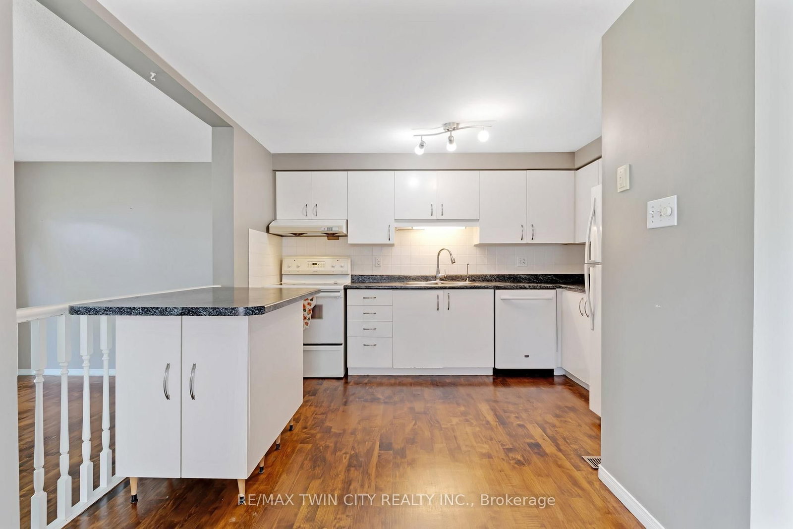 129 KOVAC Road • Cambridge, ON photo 12