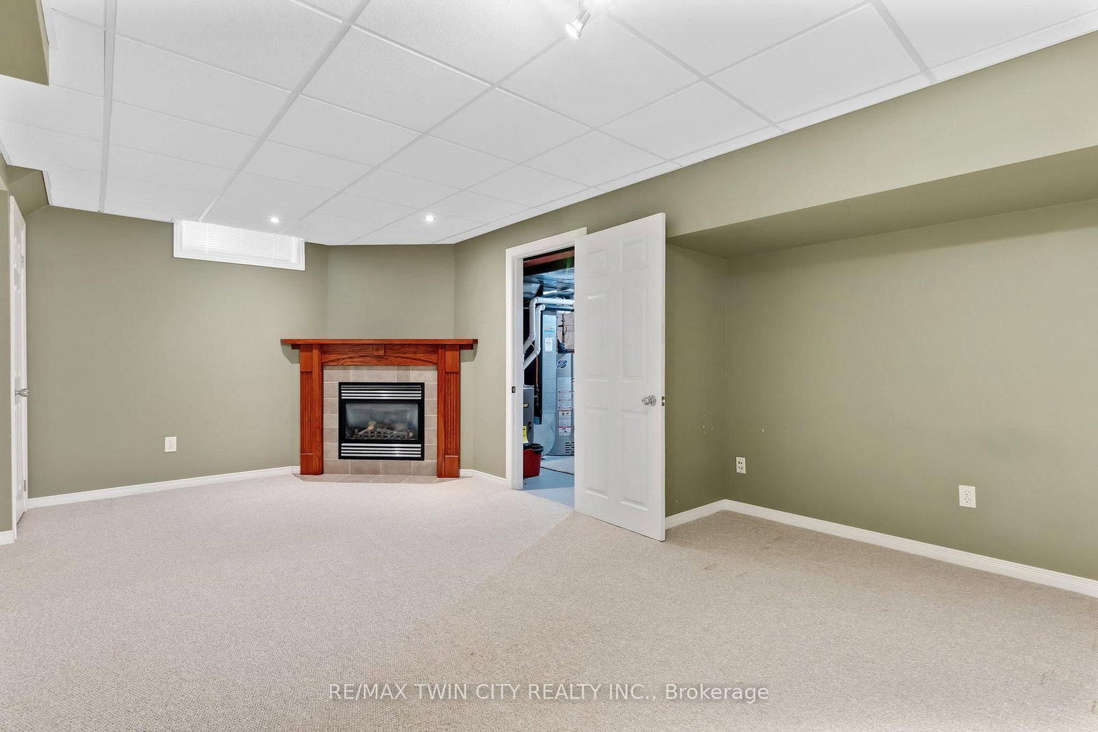 129 KOVAC Road • Cambridge, ON photo 24