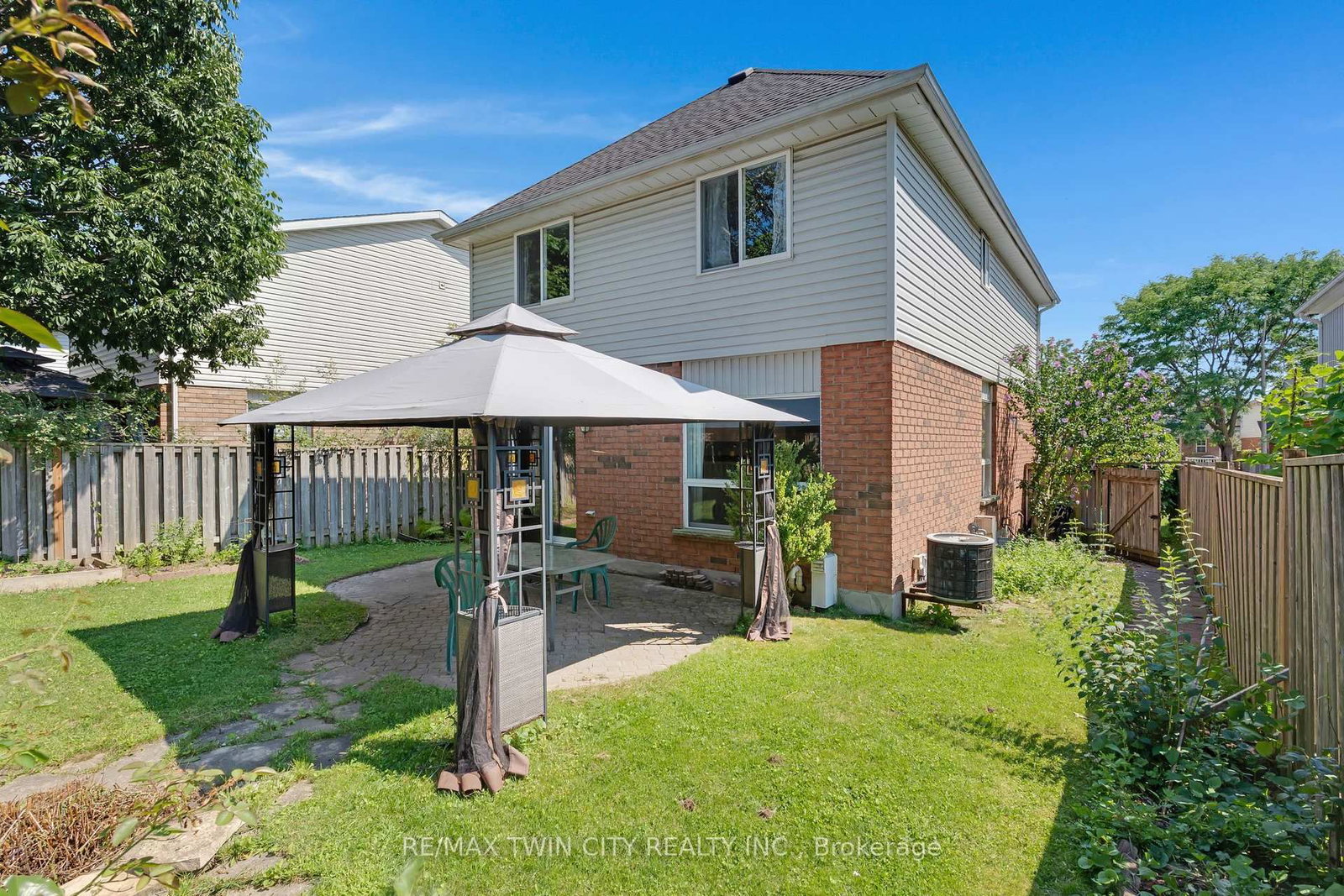 129 KOVAC Road • Cambridge, ON photo 27