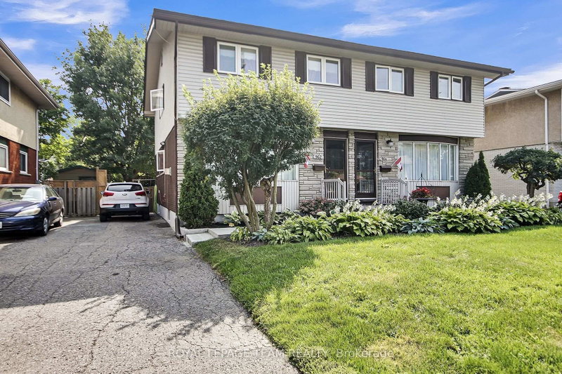 962 Dynes Road