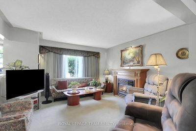 962 Dynes Road • Ottawa, ON photo 6