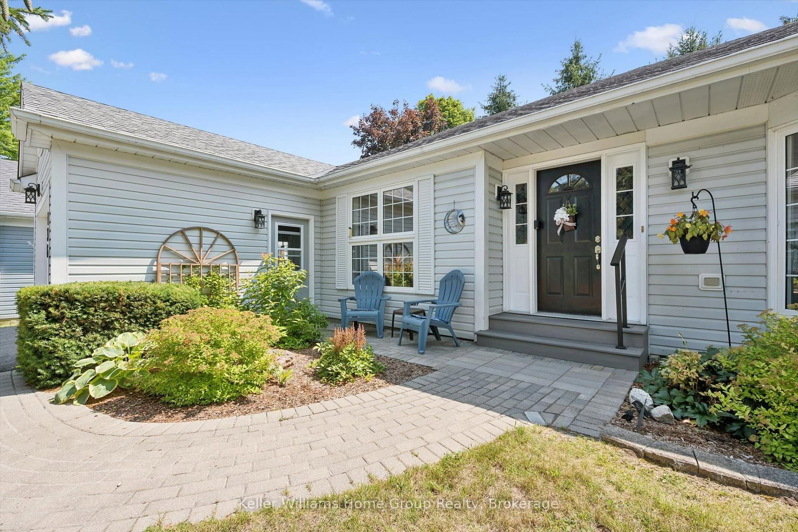 136 Bristlecone Crescent • Centre Wellington, ON photo 4