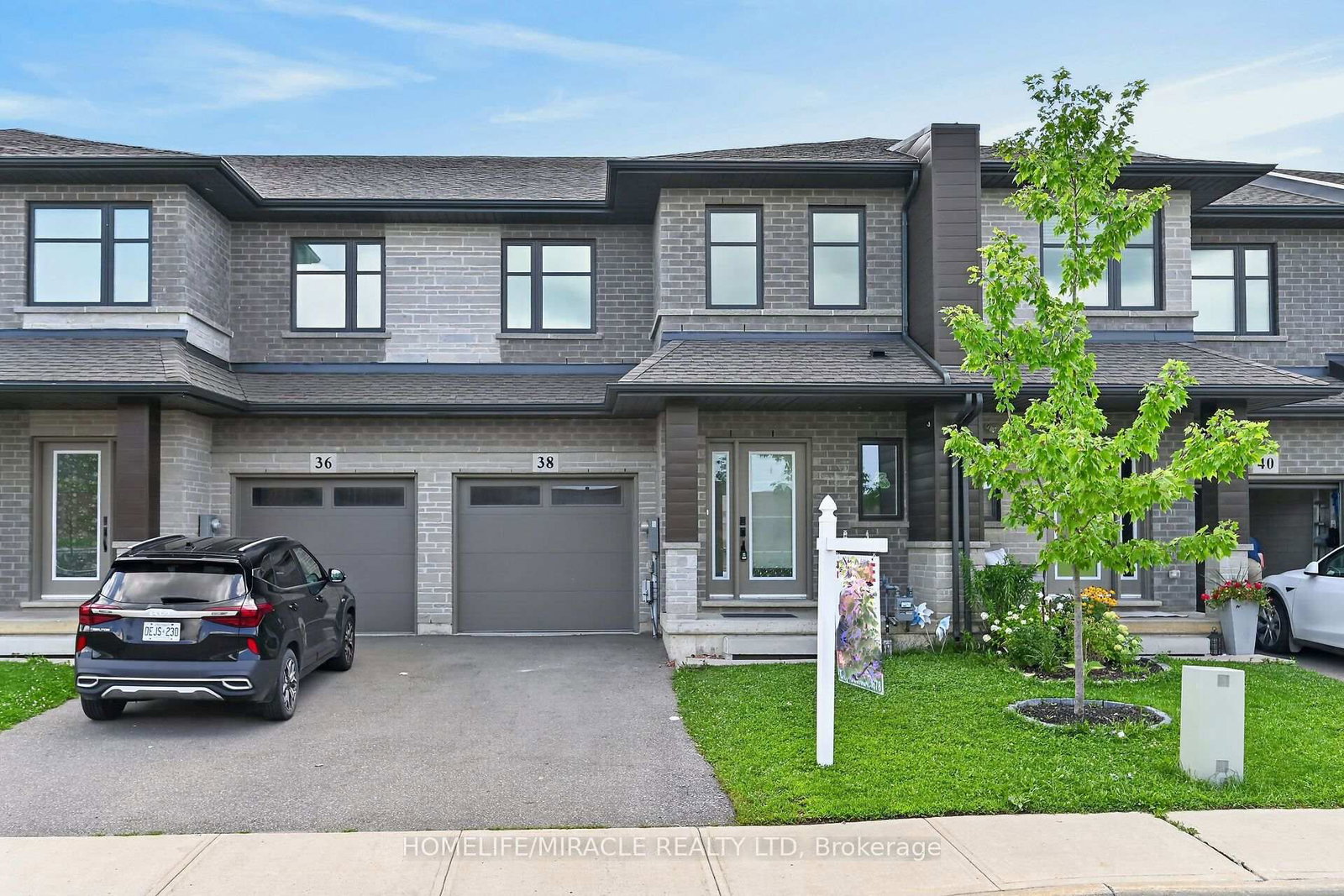 38 Jayla Lane • West Lincoln, ON photo 1