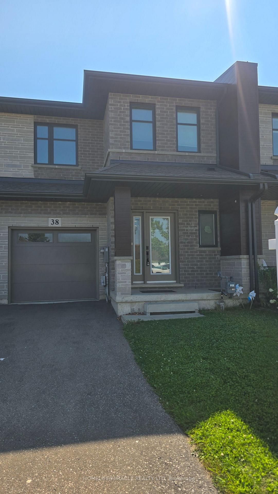 38 Jayla Lane • West Lincoln, ON photo 4