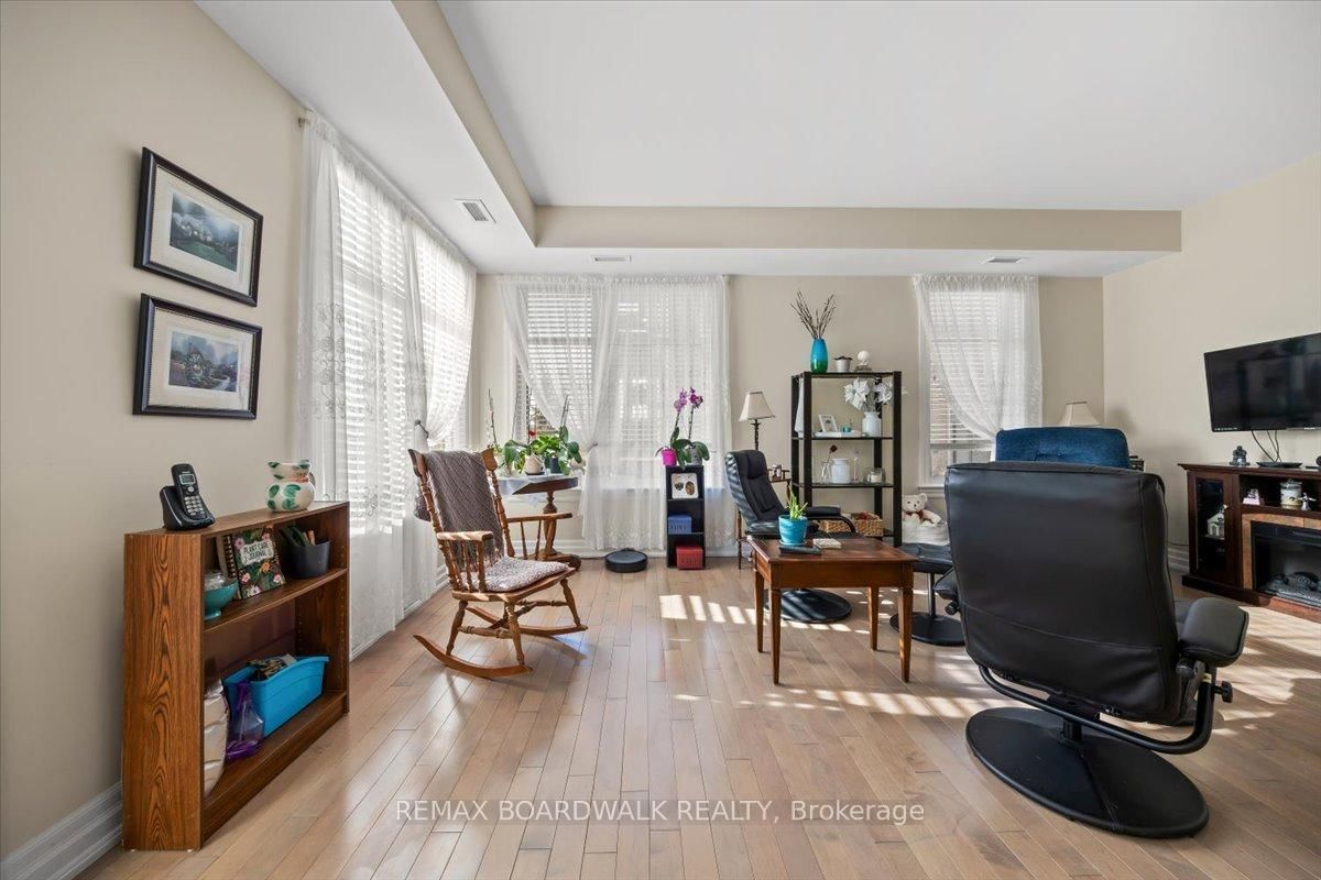 210 Janka Private • #B102 • Ottawa, ON photo 12