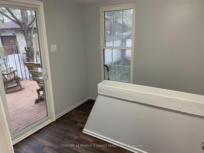 986 Bridge Avenue • Windsor, ON photo 2