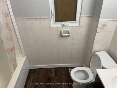 986 Bridge Avenue • Windsor, ON photo 7