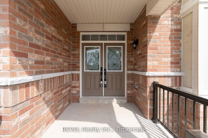 4568 Lyons Parkway