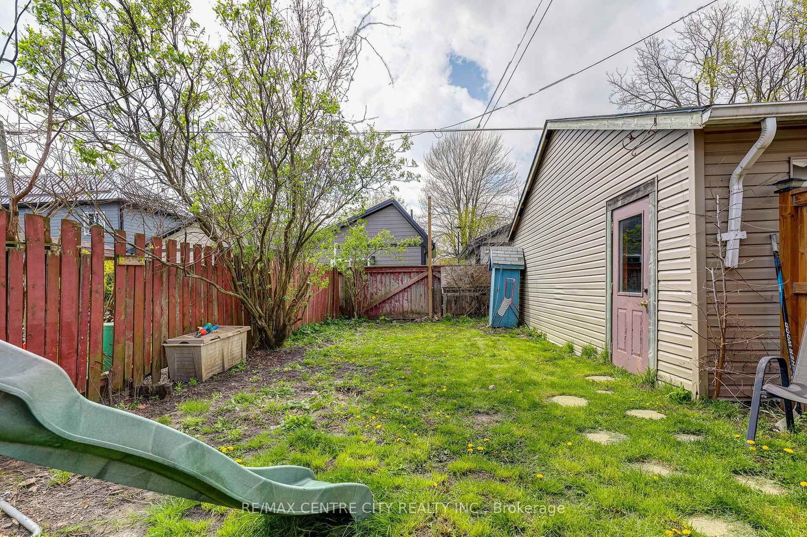 88 Flora Street • St. Thomas, ON photo 32