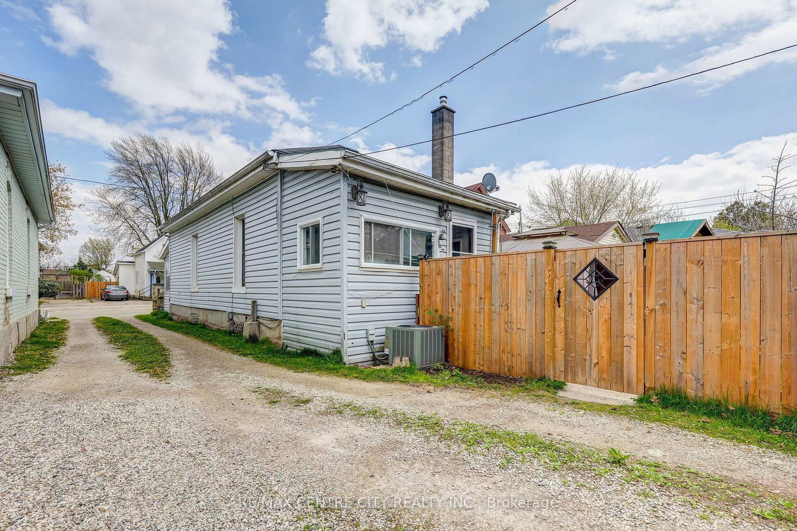 88 Flora Street • St. Thomas, ON photo 35