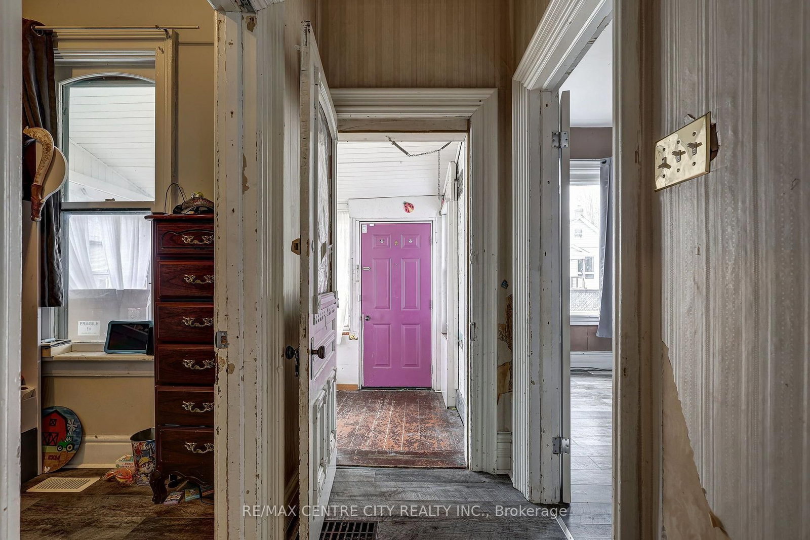 88 Flora Street • St. Thomas, ON photo 8
