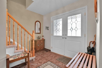 6268 Steamer Lane • Ottawa, ON photo 5