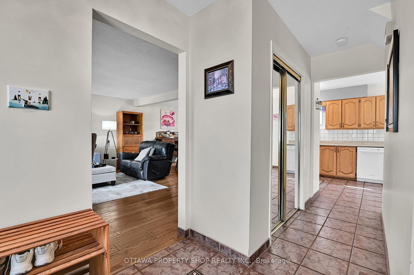 6268 Steamer Lane • Ottawa, ON photo 6