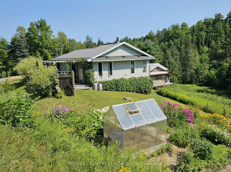 888 Wilno South Road S