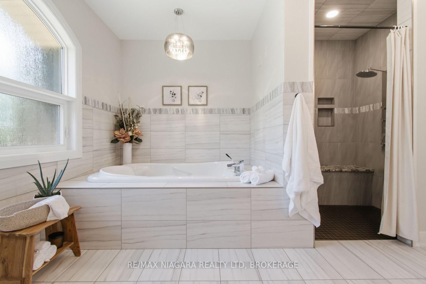 2439 Miller Road • Port Colborne, ON photo 15