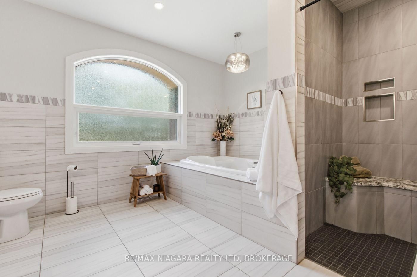 2439 Miller Road • Port Colborne, ON photo 17