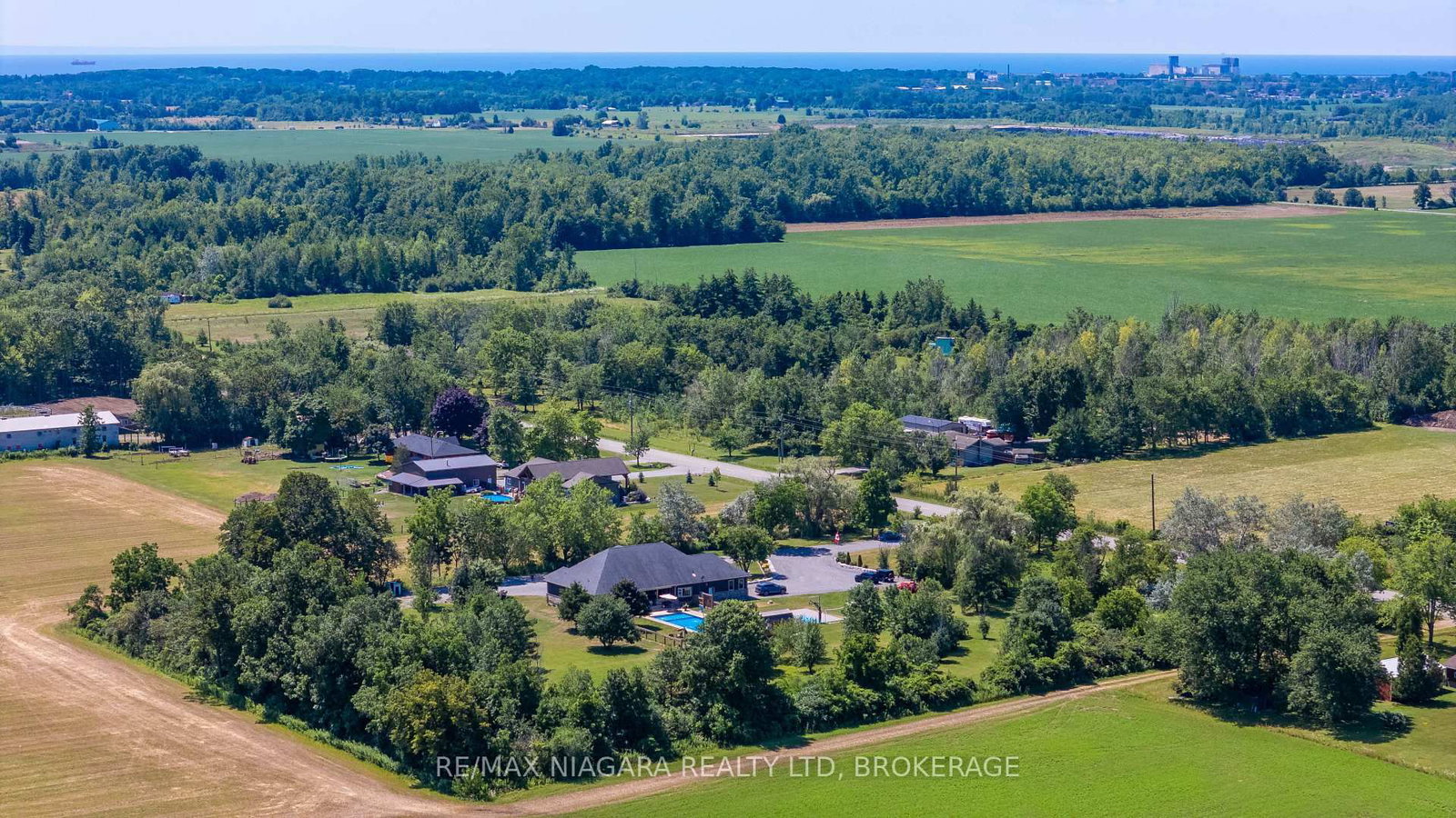 2439 Miller Road • Port Colborne, ON photo 36