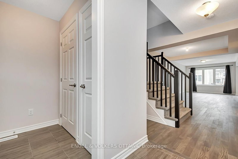 135 Lanceleaf Way