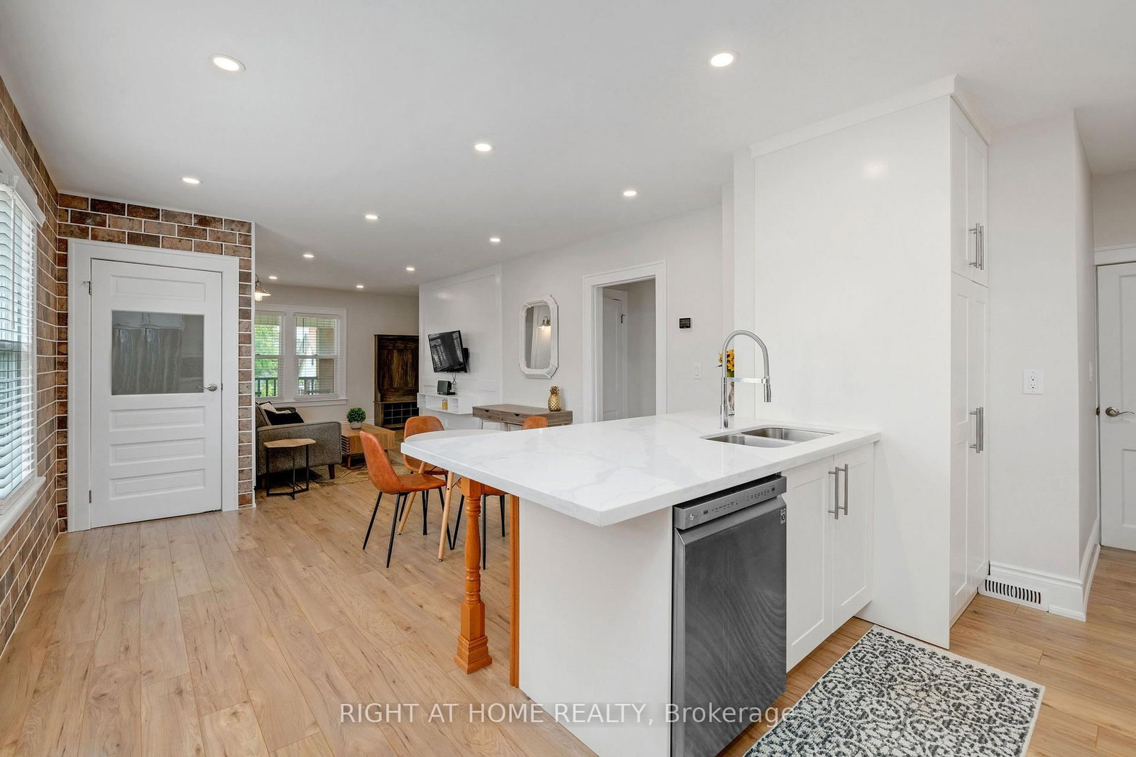 1379-1381 Pierre Avenue • Windsor, ON photo 13