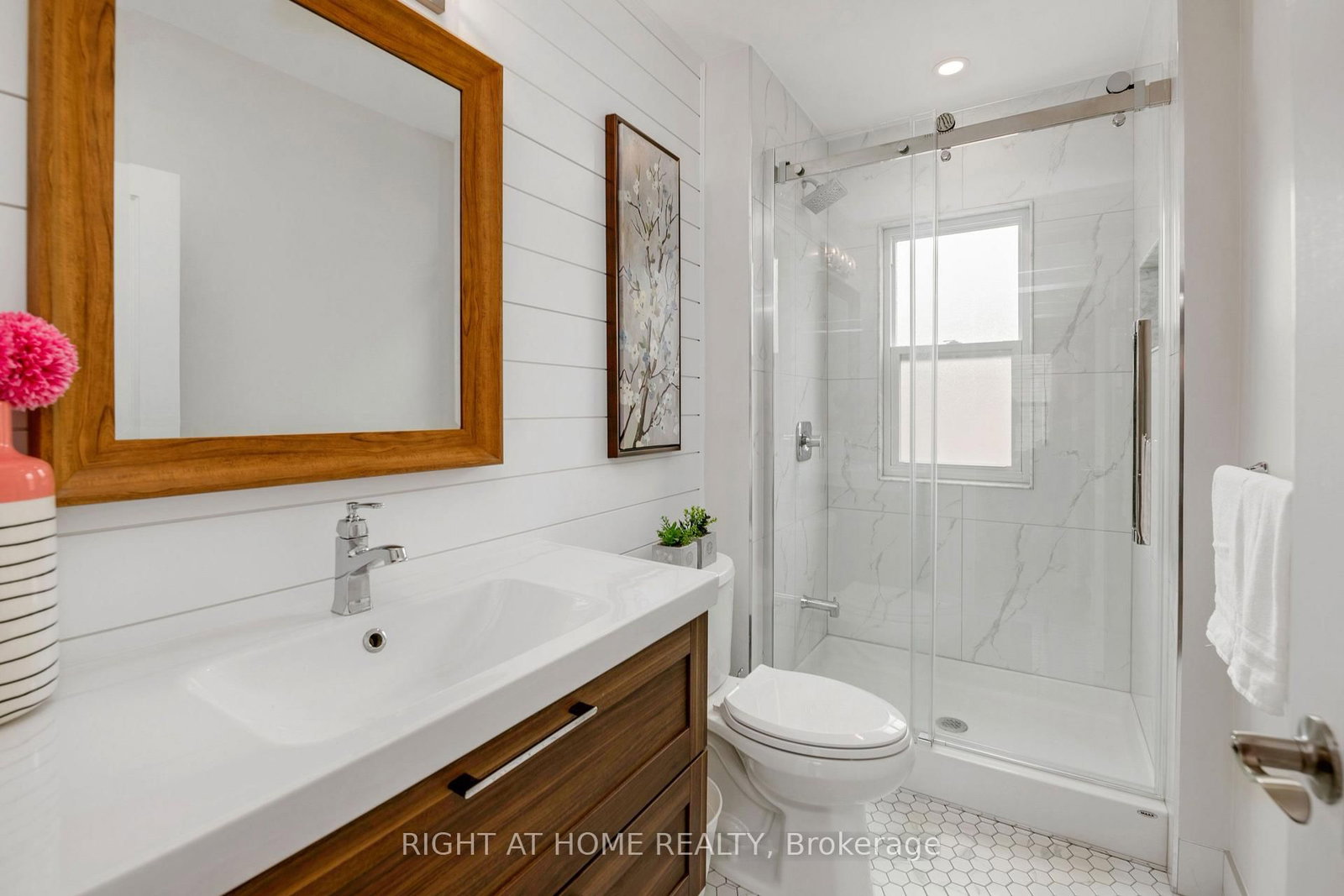 1379-1381 Pierre Avenue • Windsor, ON photo 16