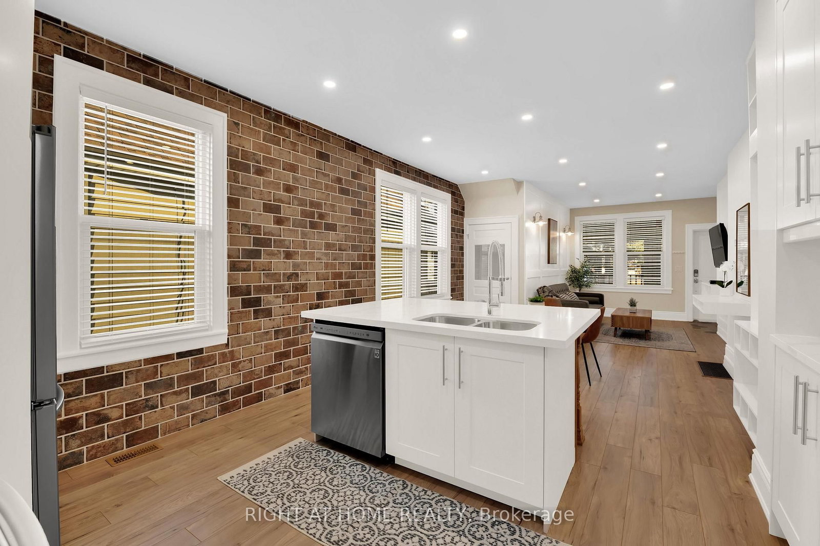 1379-1381 Pierre Avenue • Windsor, ON photo 30