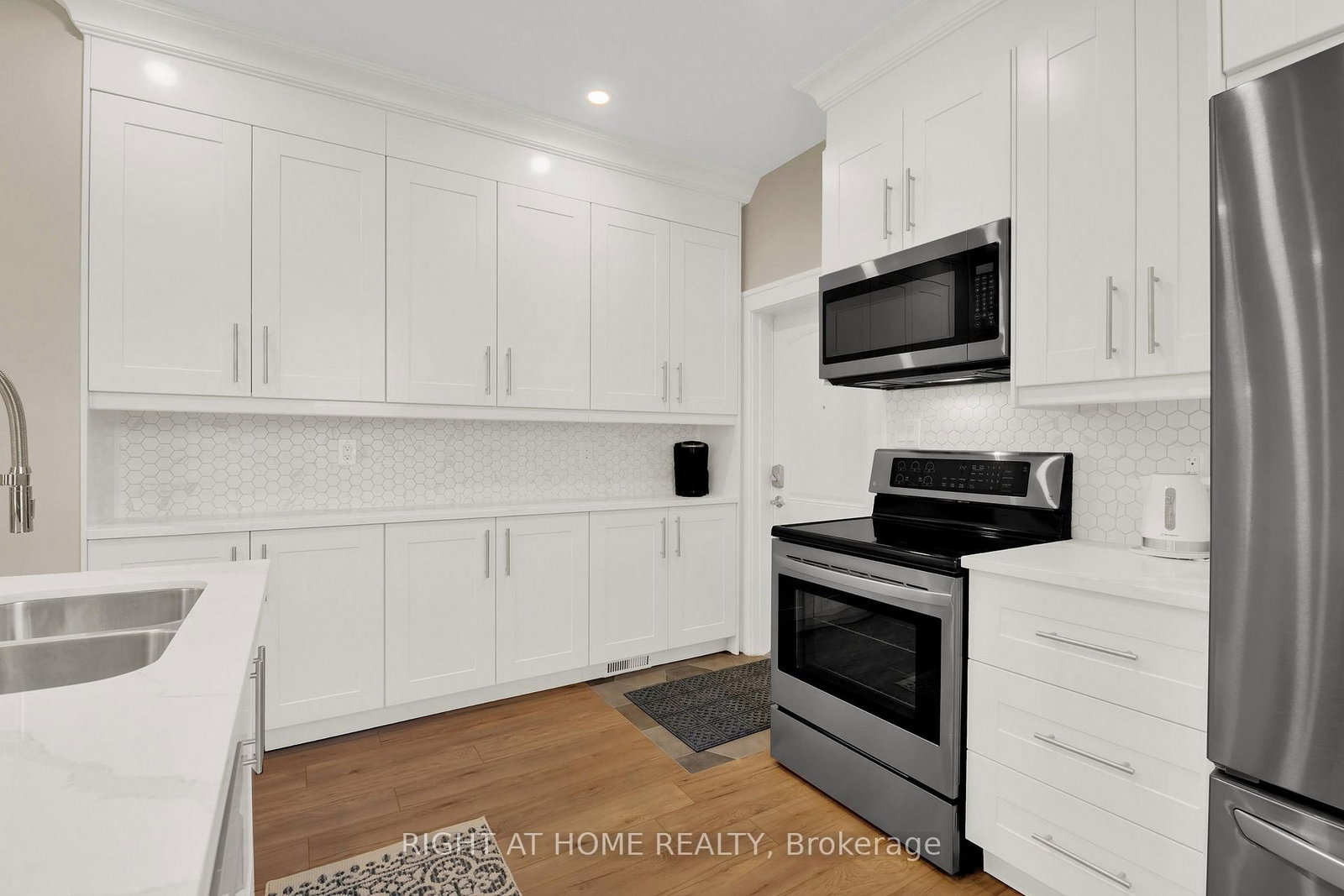 1379-1381 Pierre Avenue • Windsor, ON photo 31