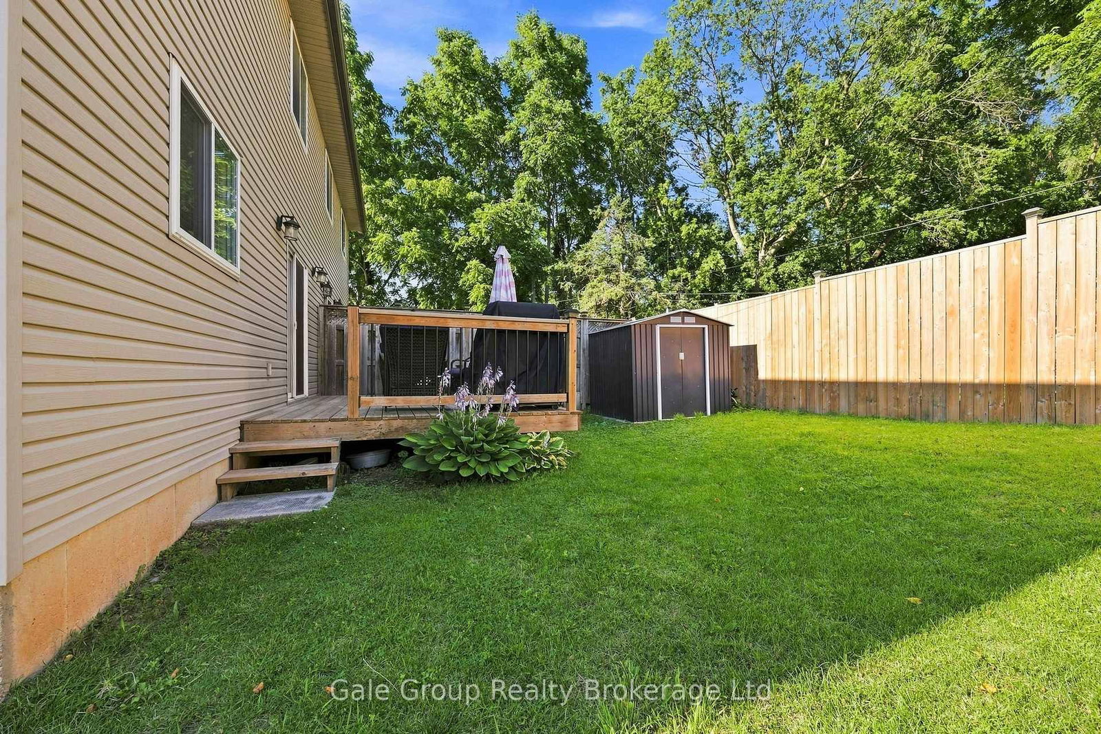 115 Burtch Street • Woodstock, ON photo 24