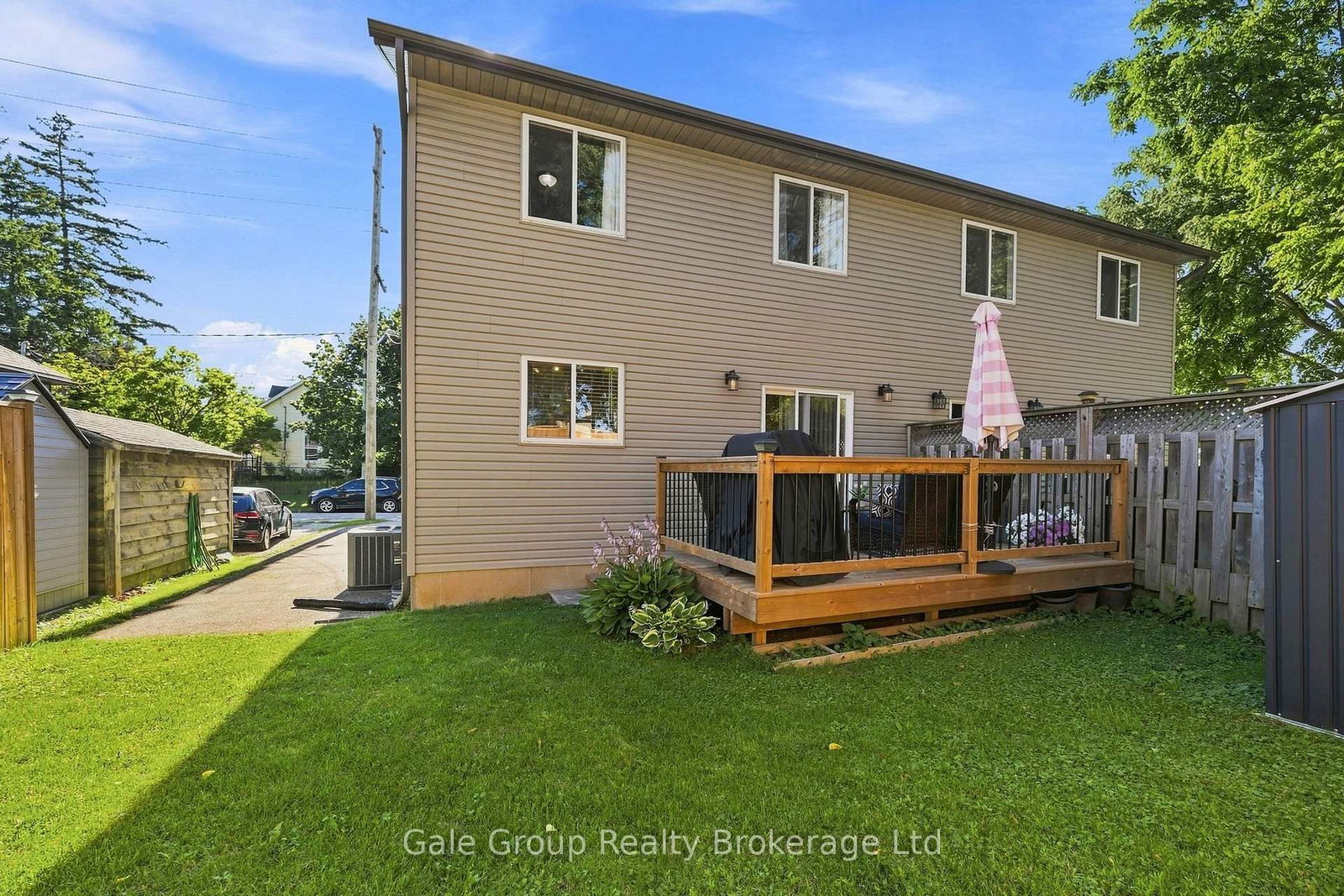 115 Burtch Street • Woodstock, ON photo 25