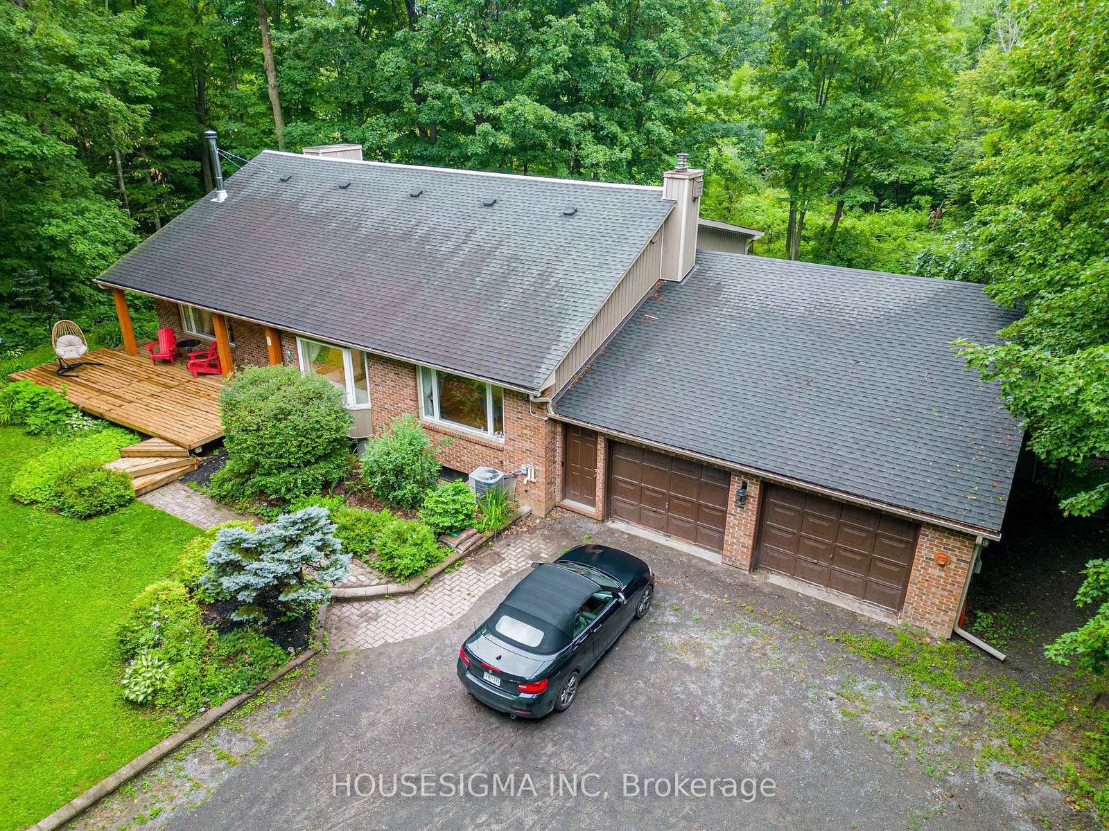 1437 Huntmar Drive • Carp, ON photo 3