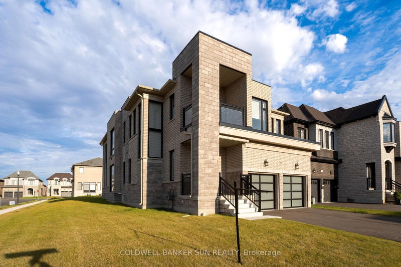 166 Prince Charles Crescent
