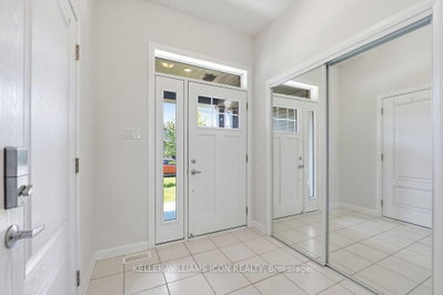 301 Drumlish Lane • Ottawa, ON photo 5