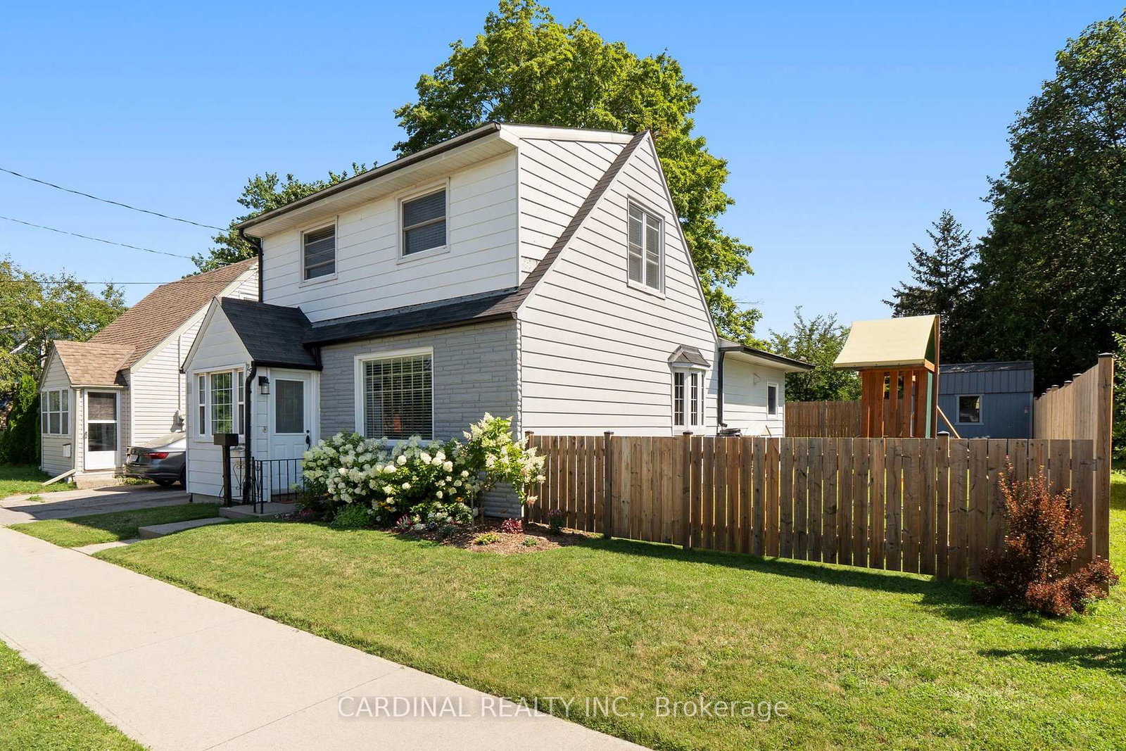 25 Trefusis Street • Port Hope, ON photo 1
