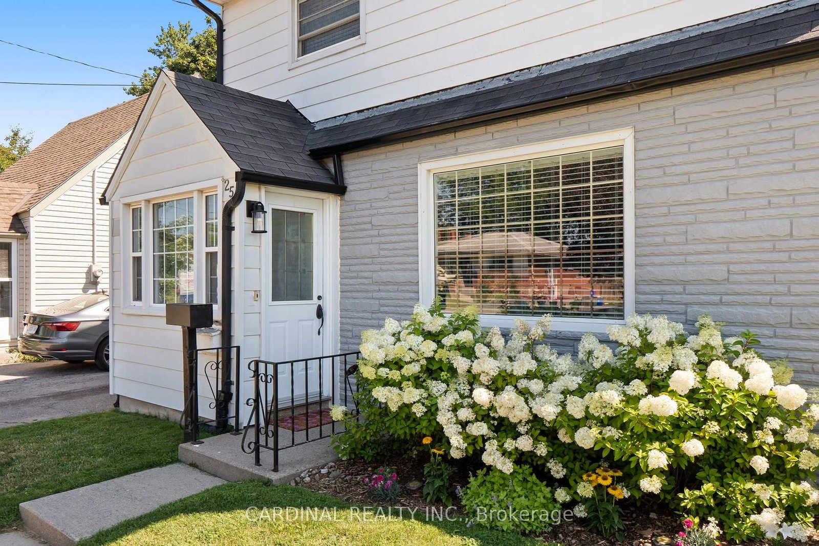 25 Trefusis Street • Port Hope, ON photo 3