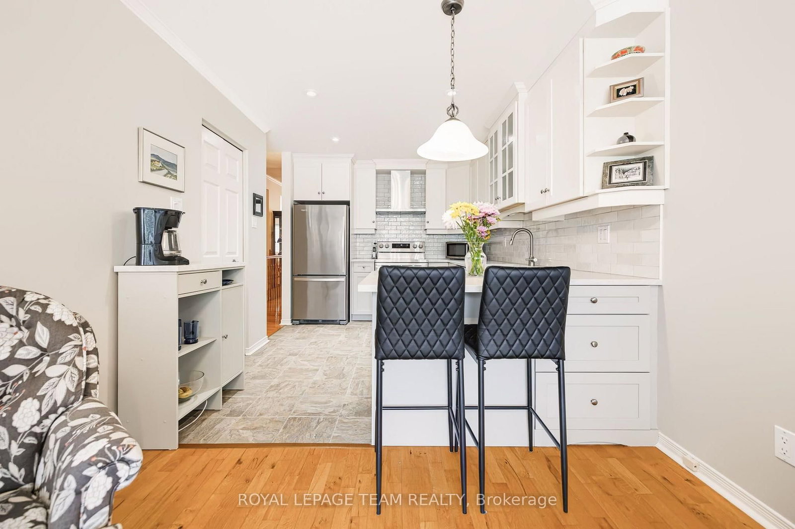 19 Pine Needles Court • Ottawa, ON photo 12