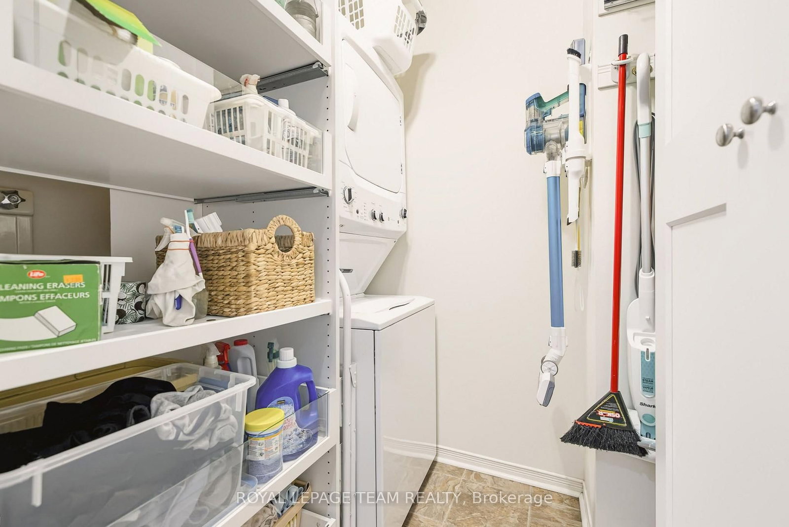 19 Pine Needles Court • Ottawa, ON photo 15