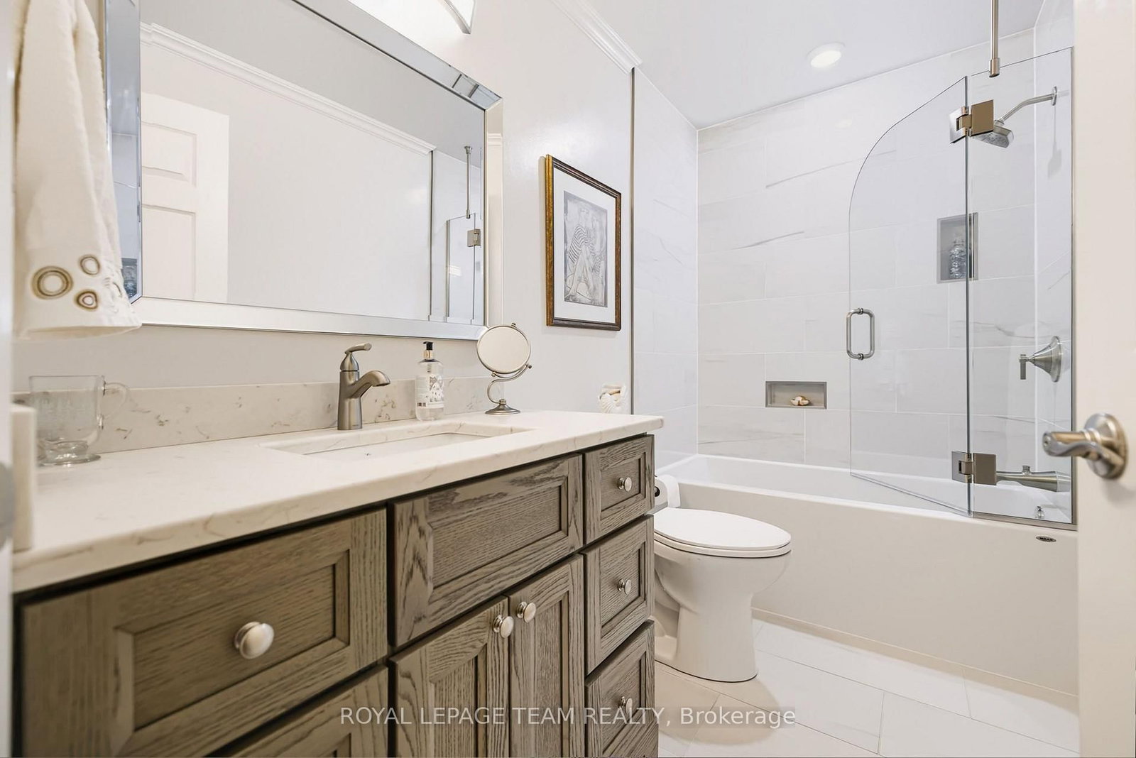 19 Pine Needles Court • Ottawa, ON photo 28