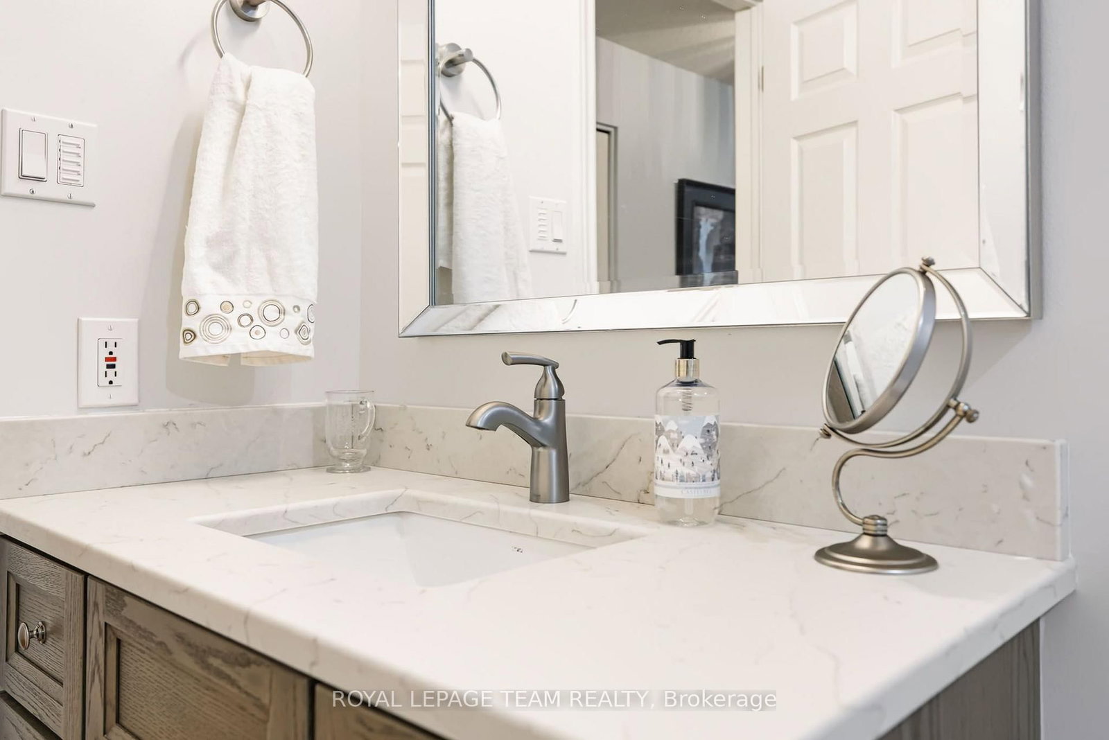 19 Pine Needles Court • Ottawa, ON photo 29