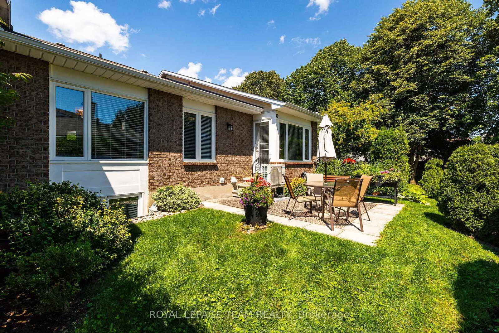 19 Pine Needles Court • Ottawa, ON photo 38