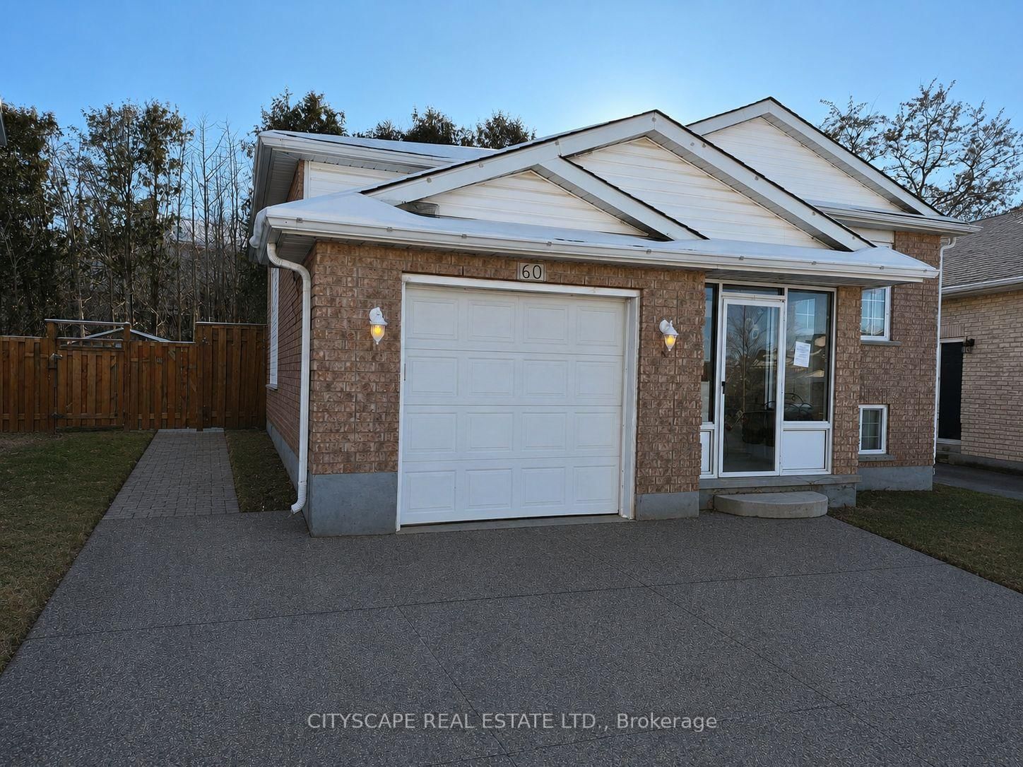 60 Castlewood Place • Cambridge, ON photo 1