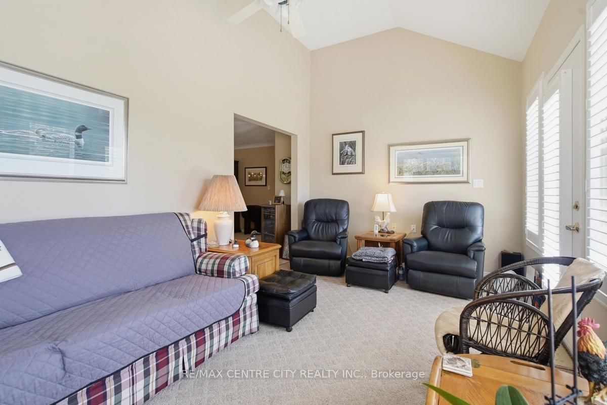 48 Ilderbrook Circle • Middlesex Centre, ON photo 17