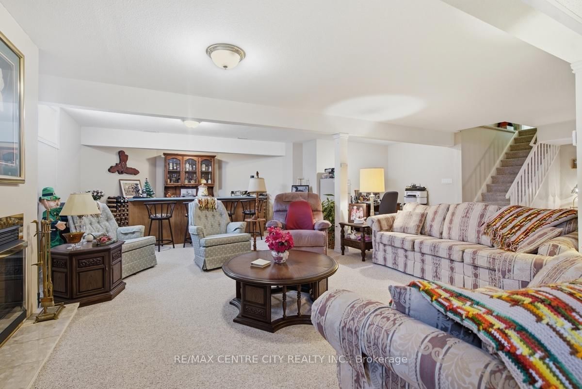 48 Ilderbrook Circle • Middlesex Centre, ON photo 28