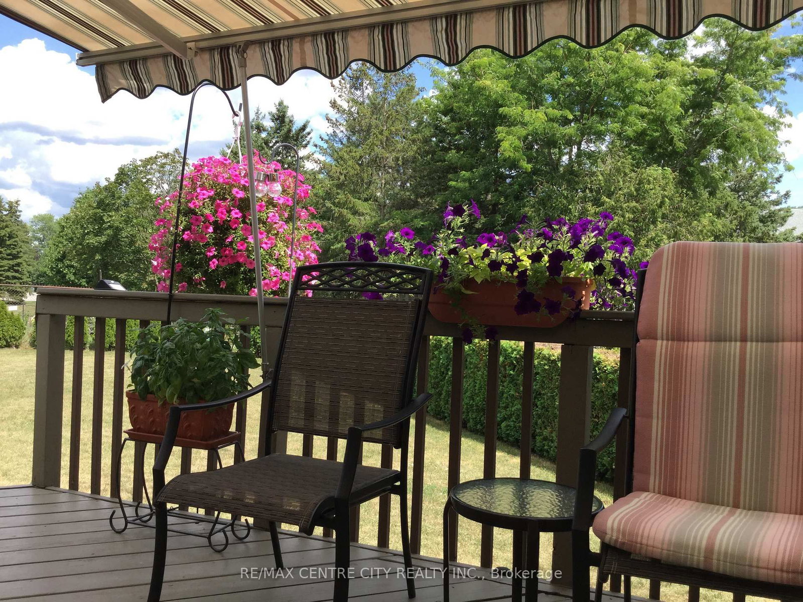 48 Ilderbrook Circle • Middlesex Centre, ON photo 36