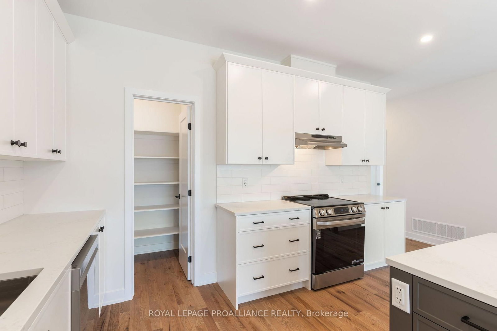 1076 Moore Street • Brockville, ON photo 24