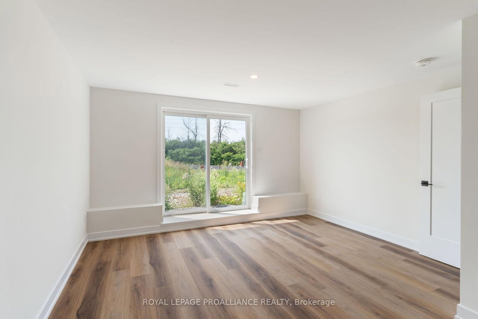 1076 Moore Street • Brockville, ON photo 40