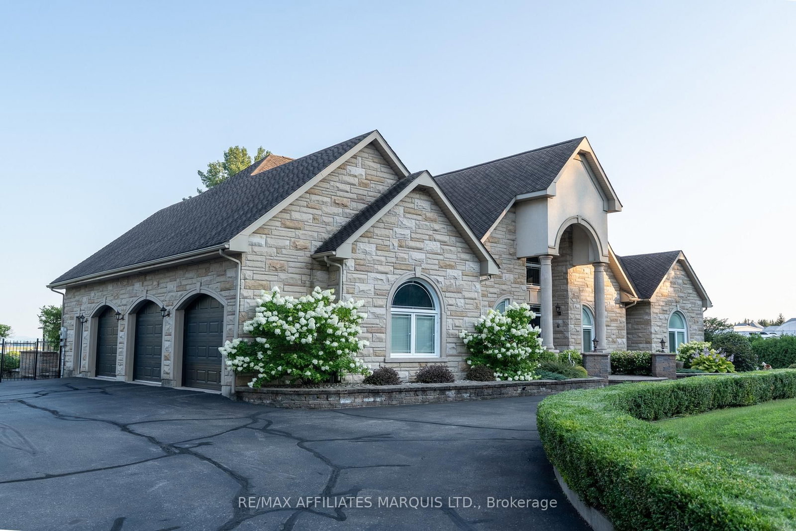 20190 COUNTY RD 2 Road • South Glengarry, ON photo 4
