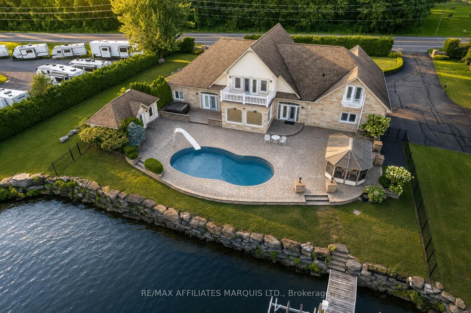 20190 COUNTY RD 2 Road • South Glengarry, ON photo 6