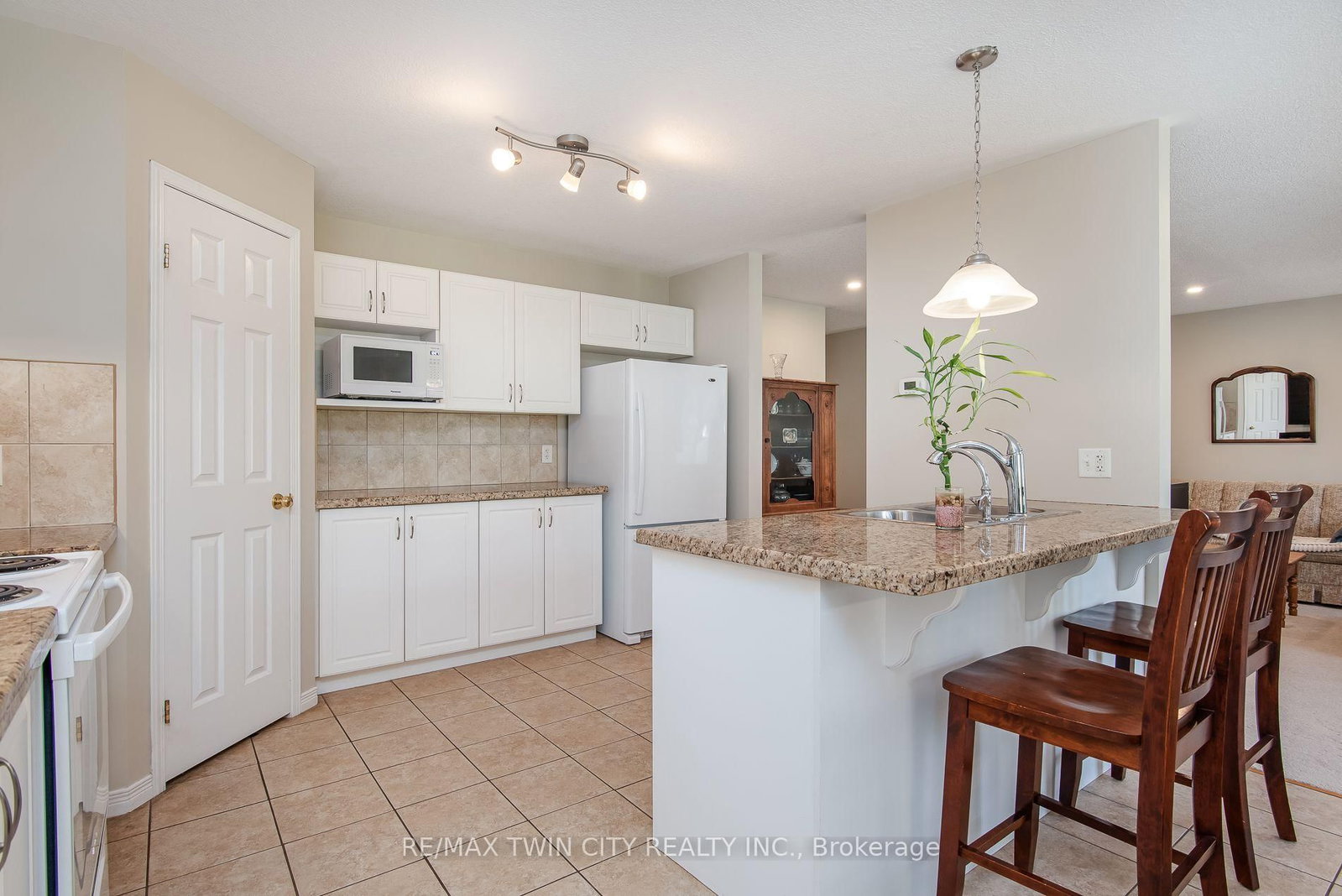 24 Joseph Lichti Lane • Wilmot, ON photo 22