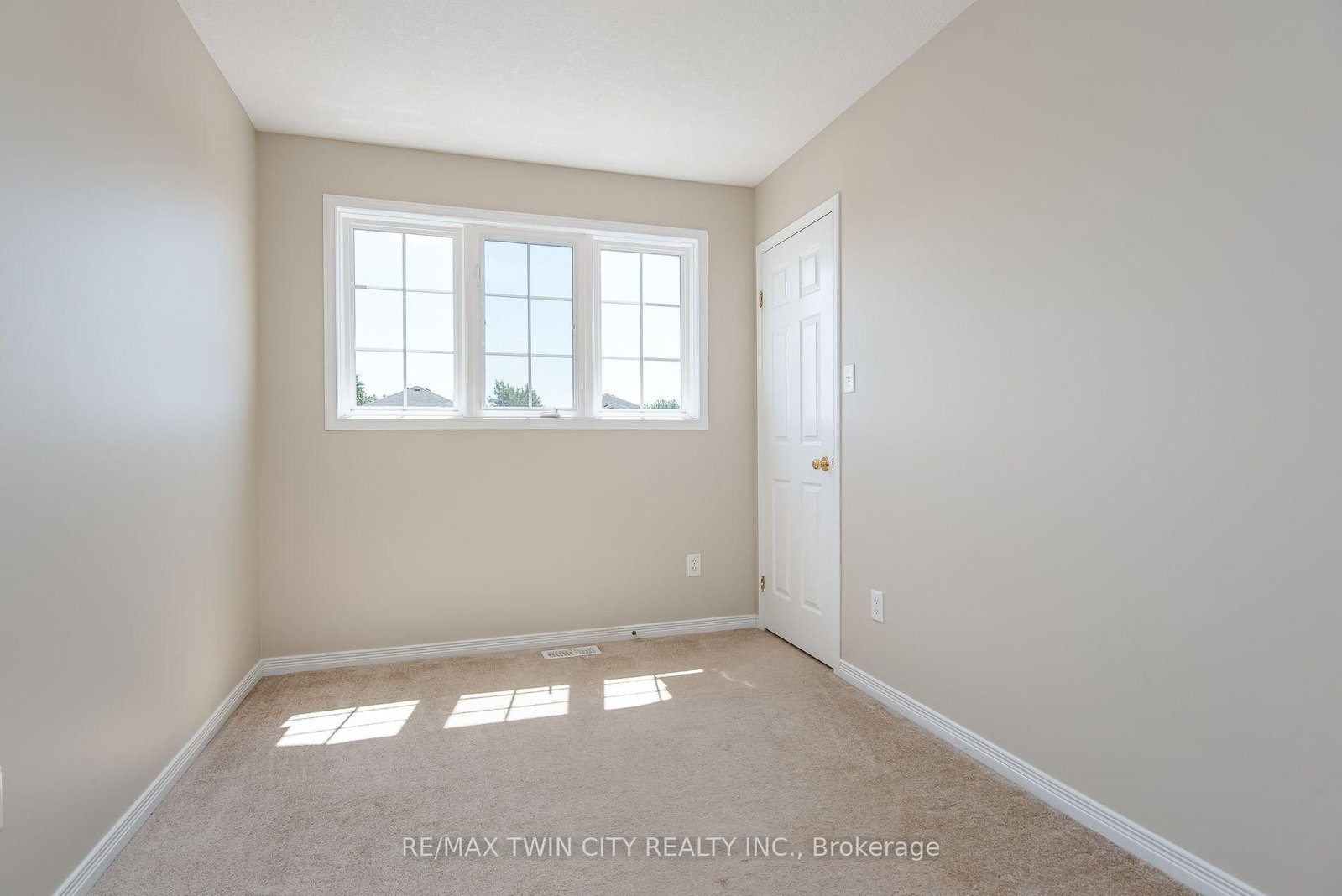 24 Joseph Lichti Lane • Wilmot, ON photo 35