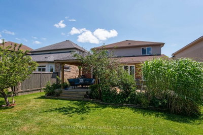 24 Joseph Lichti Lane • Wilmot, ON photo 9